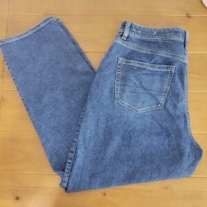 AEO mom jeans straight fit blue jeans